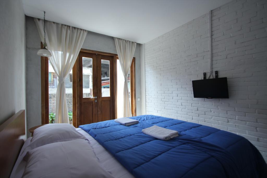 Pawon Cokelat Guesthouse ยอกยาการ์ตา ห้อง รูปภาพ